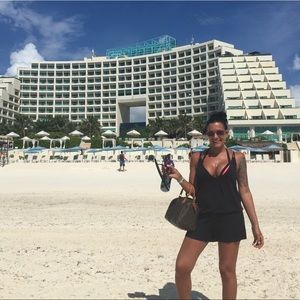 Meet your Posher, Nikki